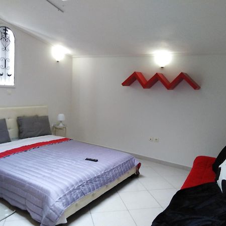 פיראוס Cozy Minimal Apartment מראה חיצוני תמונה